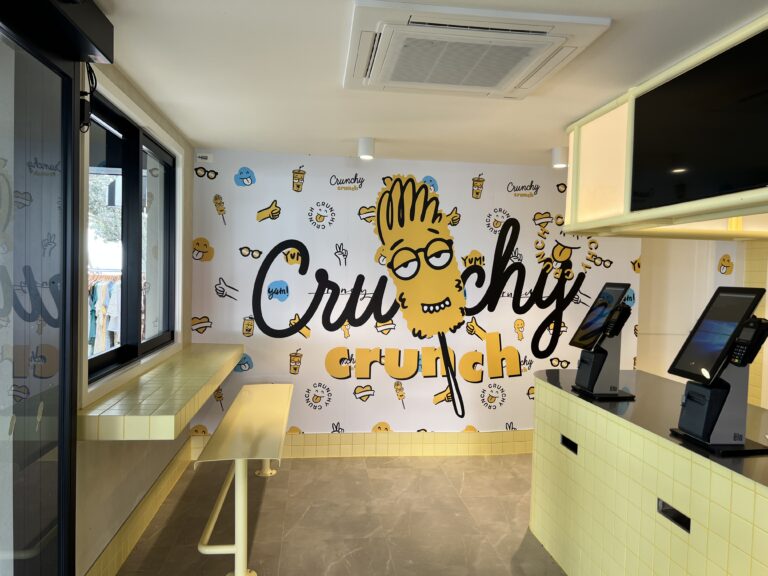 Crunchy Crunch Browns Bay, Auckland hospitality fitout — view 3